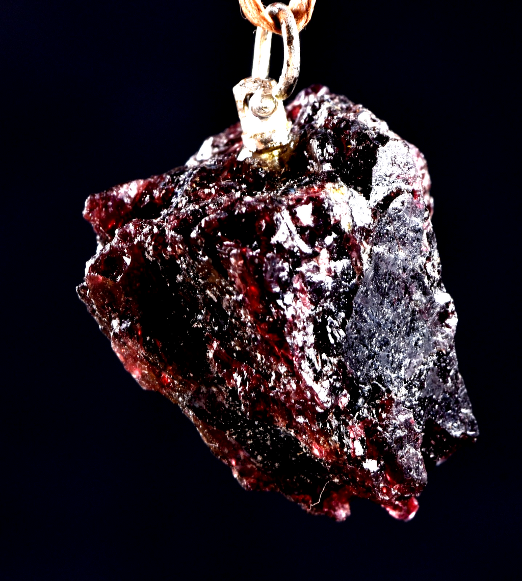 Garnet natural  juicy gem free form pendant passion courage shaman with cord7948