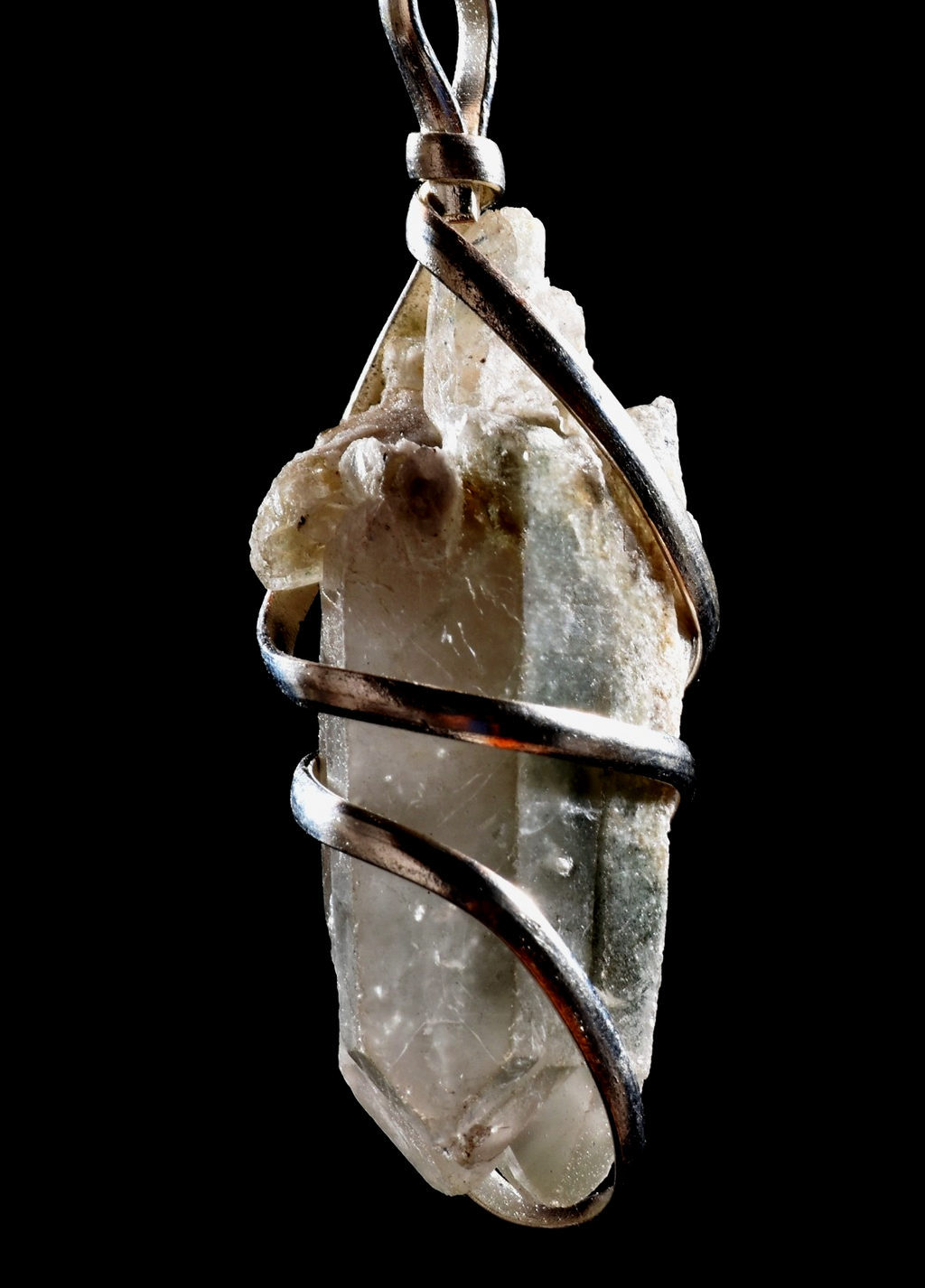 Himalayan cool green chlorite crystal pendant scrying meditation #1037