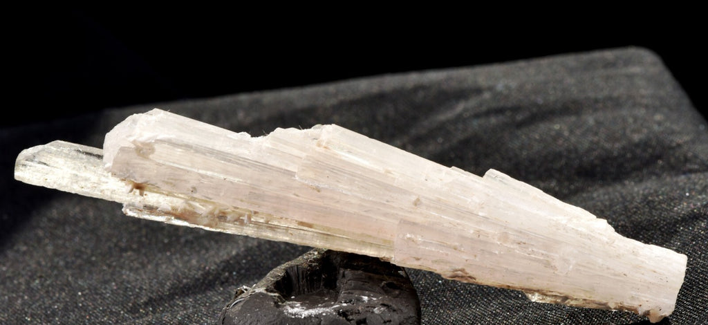natrolite high energy healing  third eye meditation synergy 12 crystal  #7415