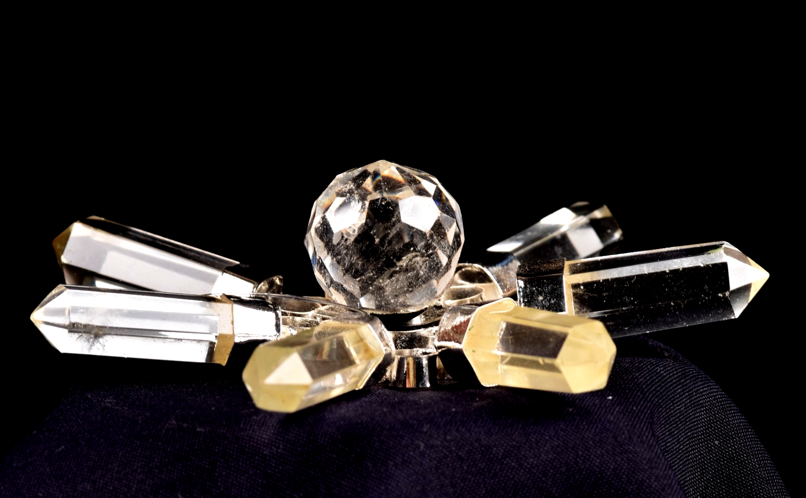Satyaloka region energy generator  synergy 12 high frequency quartz   # 8140