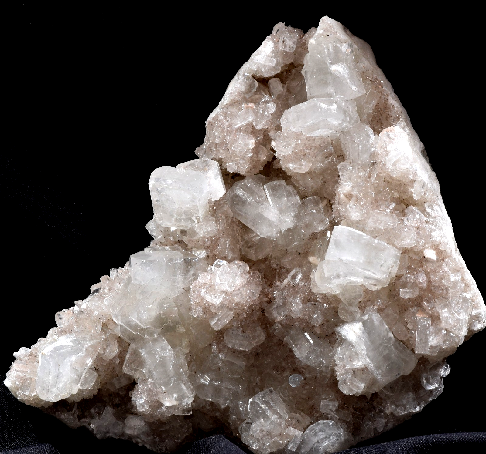 Apophyllite on grey quartz  base   psychic direction and guidance alter #1001
