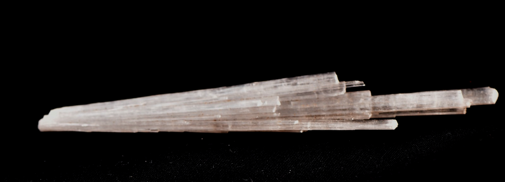 natrolite high energy healing  third eye meditation synergy 12 crystal # 8198