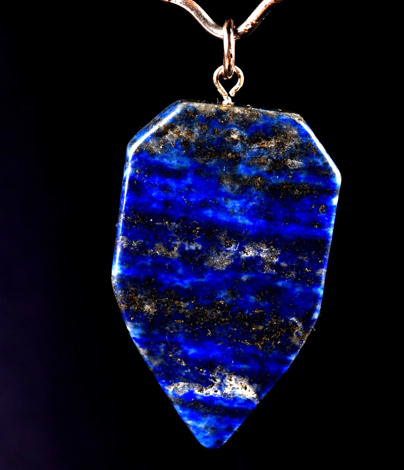 lapiz lazuli pandent  psychic attacks, honesty ,compassion 7996