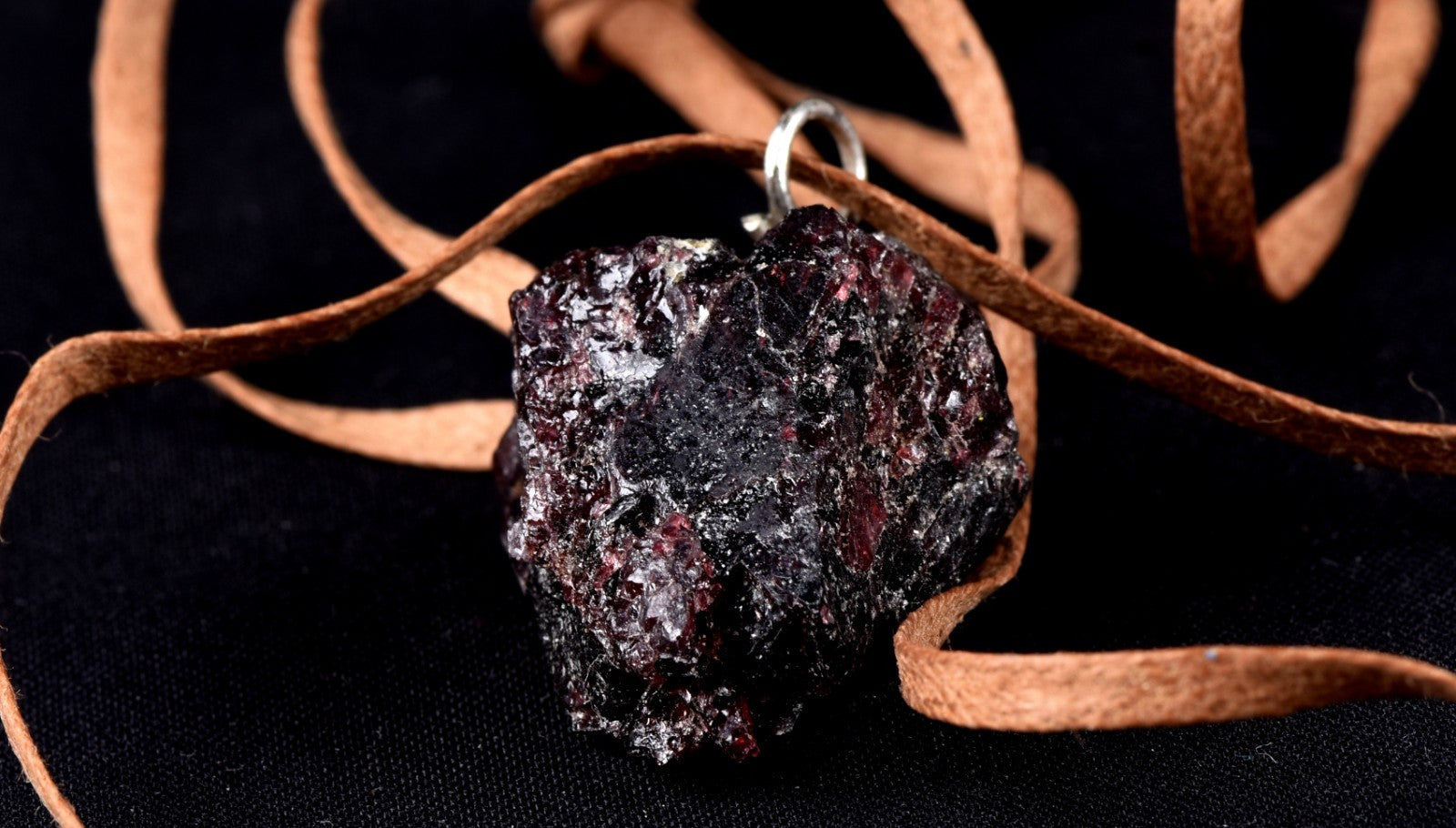 Garnet natural  juicy gem free form pendant passion courage shaman with cord7948