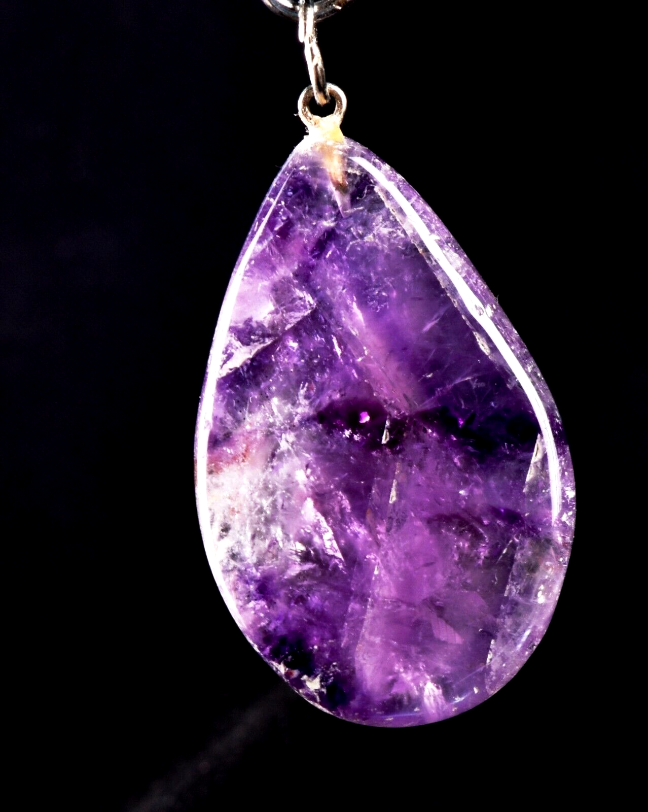 Amethyst chevron pendant cell regeneration,detoxification ,sleep disorder  #7373