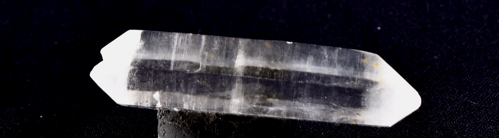 Himalayan sacred  quartz  tantrik twin  double terminated pocket wand 8290