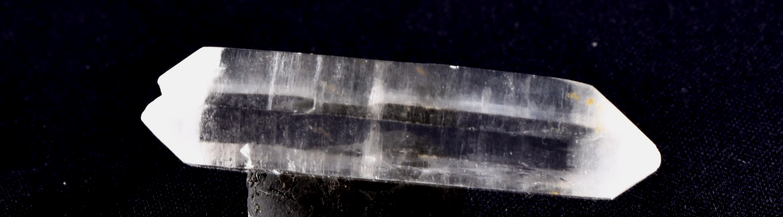 Himalayan sacred  quartz  tantrik twin  double terminated pocket wand 8290