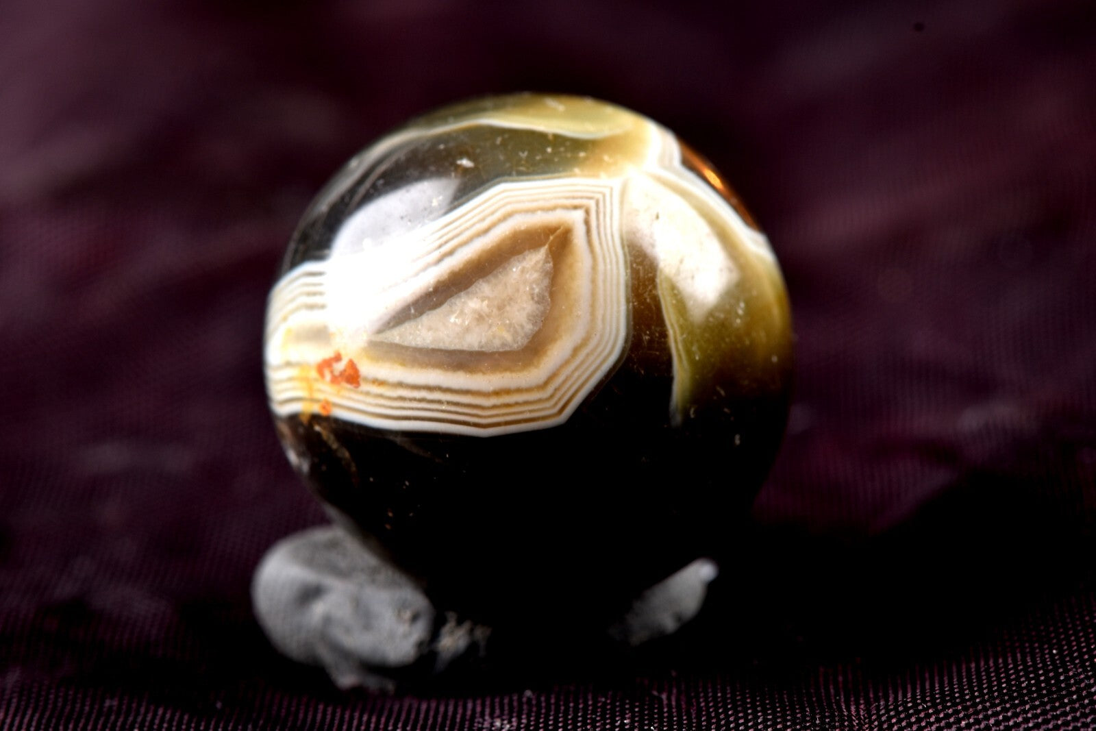 Mystic old sulemani  dzi/bhaisajyaguru/ shaman bead with  reach patina #7388
