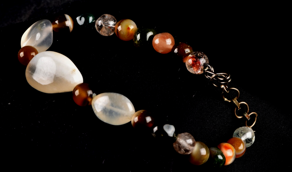 white  sulemani,carnelian  satyaloka   agnitite mystic  bead  bracelet  #8116
