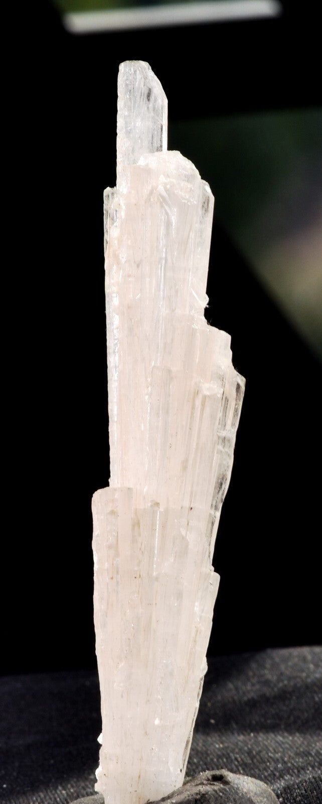 natrolite high energy healing  third eye meditation synergy 12 crystal  #7415