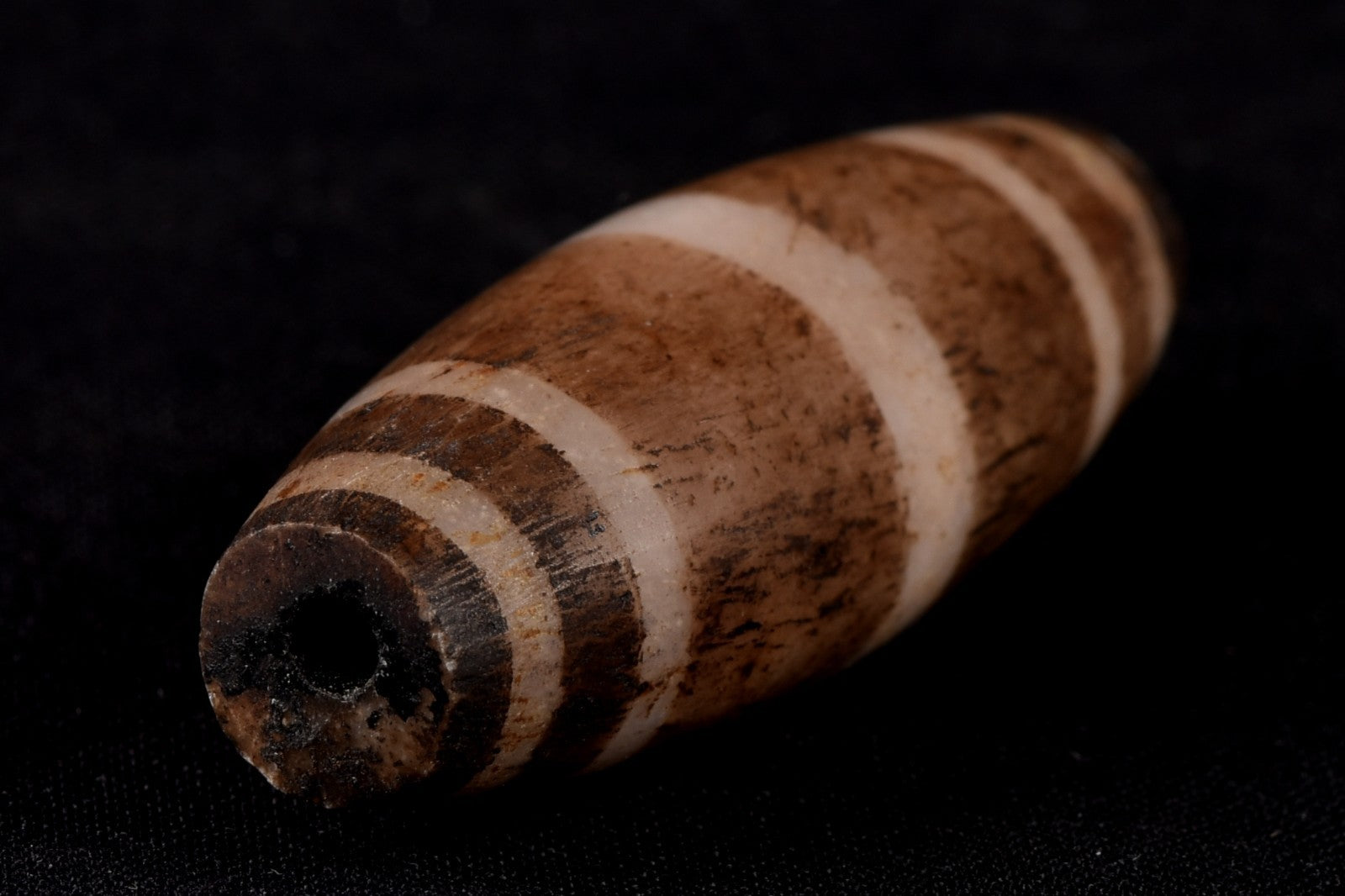 Mystic old pumtek  dzi/bhaisajyaguru/ ''evil eye'  bead with  reach patina #7797