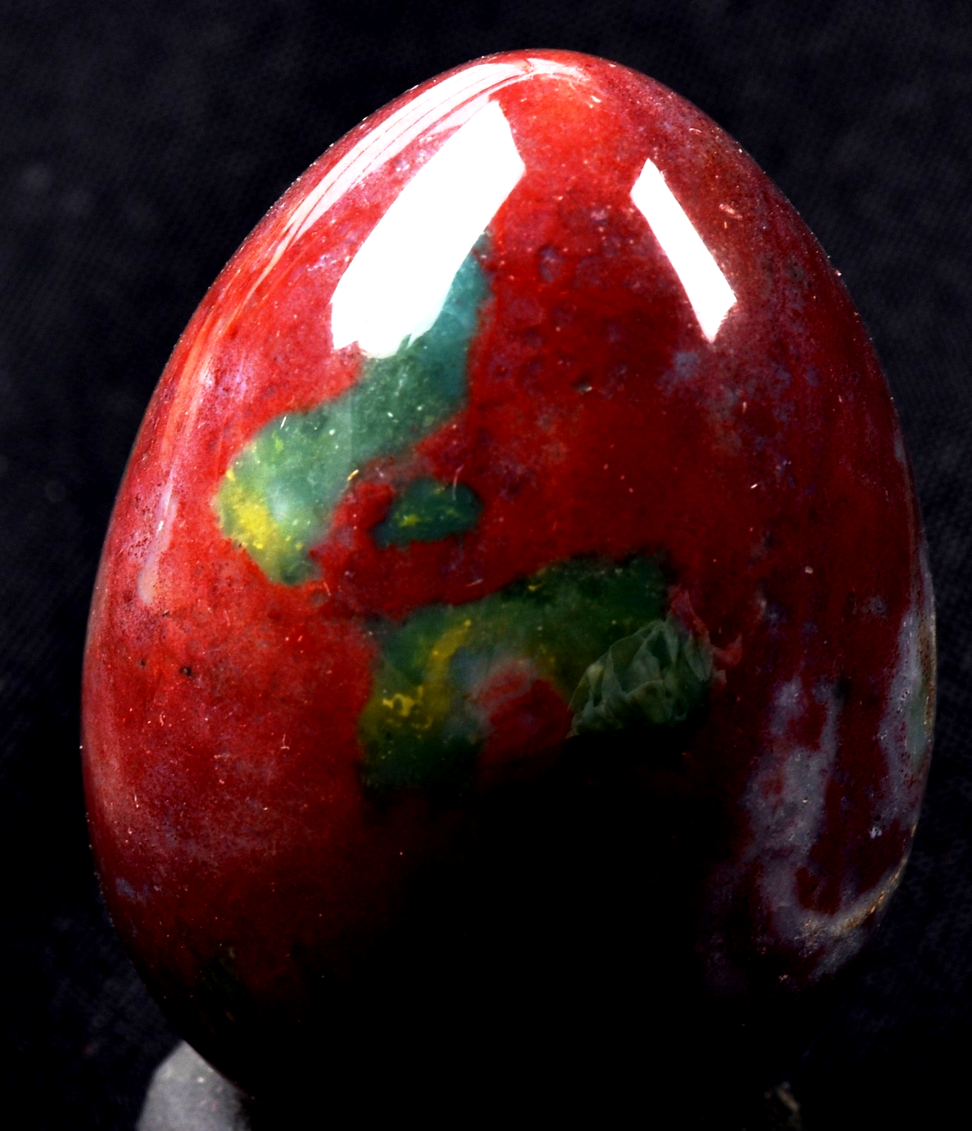 Blood stone  egg  energy and strength ,constant energy flows    grounding 8201
