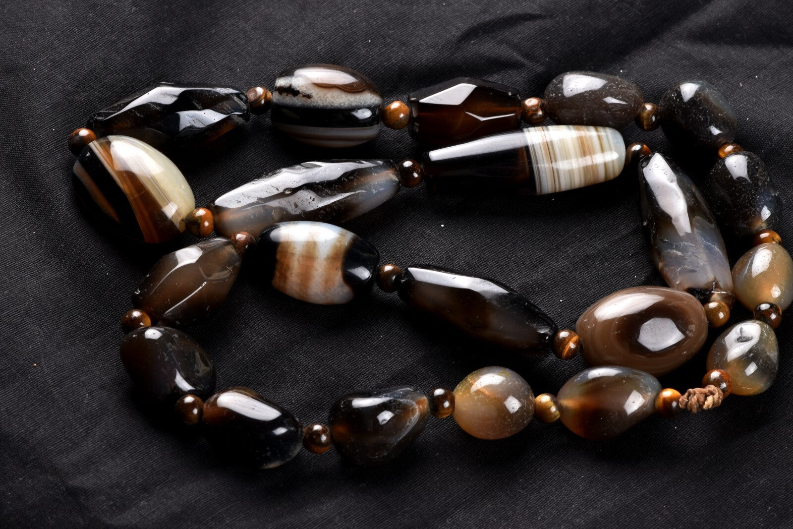 old sulemani  dzi/bhaisajyaguru/ shaman bead necklace with  reach patina #6921