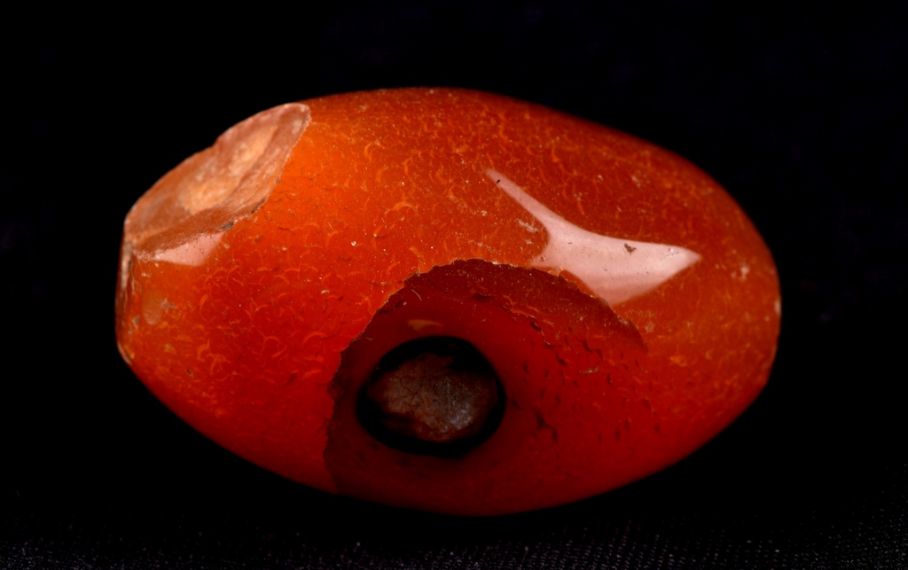 old mystic Carnelian pema raka  bead ''sanctified scar'', medicine man # 8027