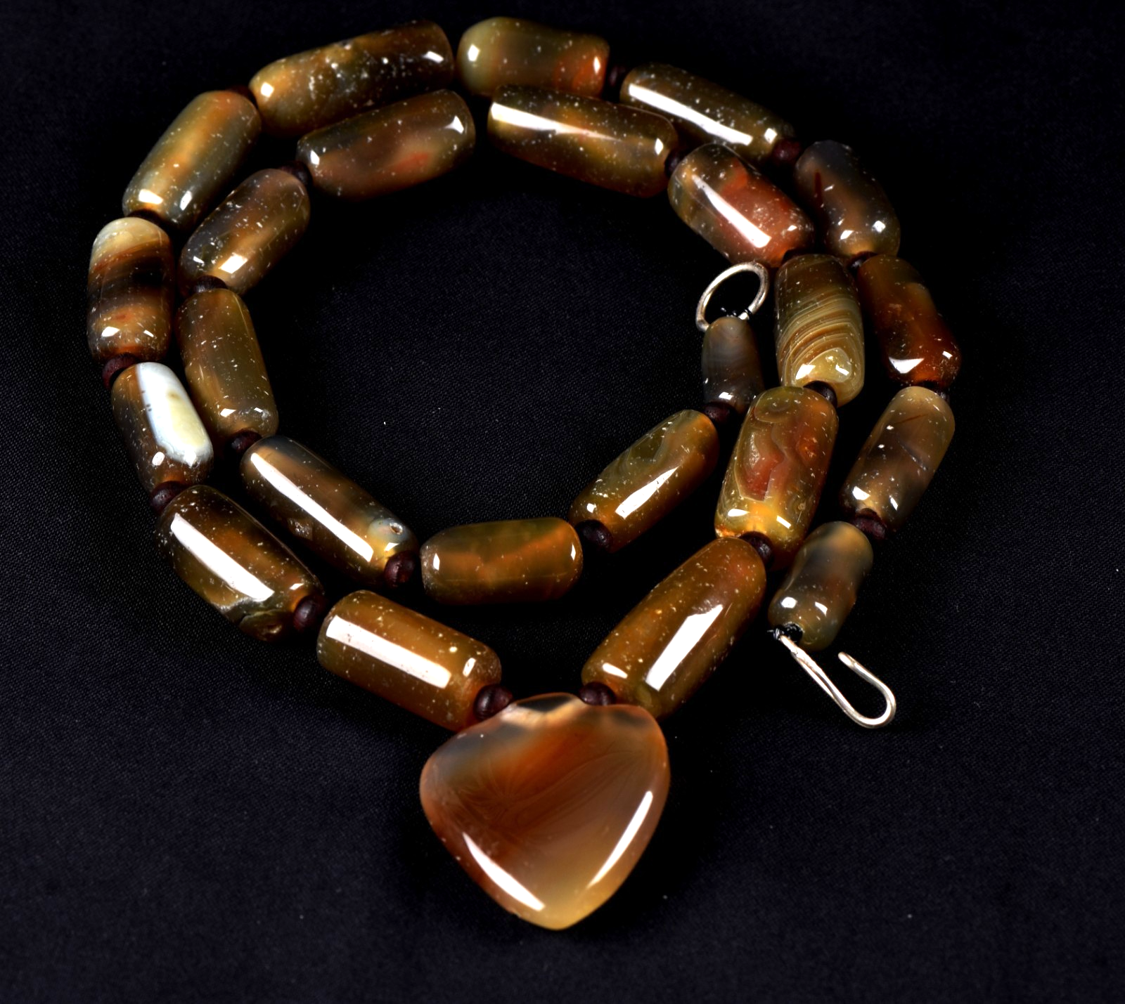 old sulemani  dzi/bhaisajyaguru/ shaman bead necklace with  reach patina #7892