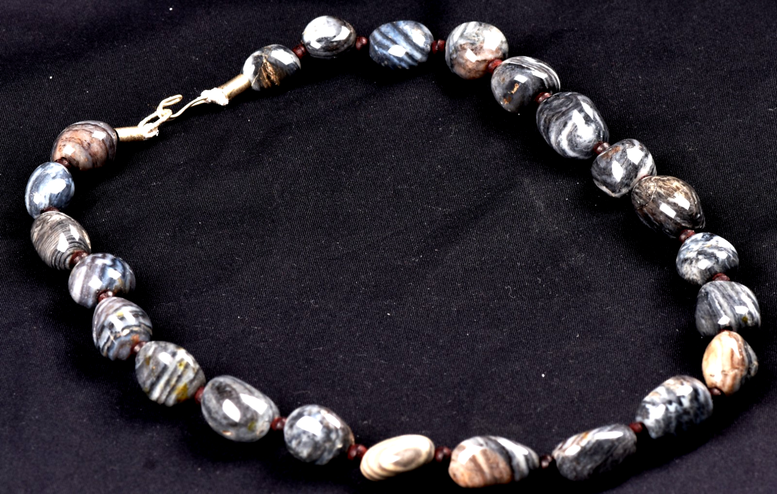old sulemani  dzi/bhaisajyaguru/ shaman bead necklace with  reach patina #8144