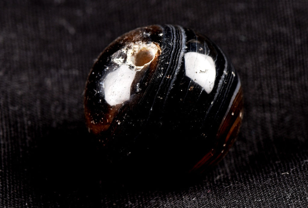 Mystic old black sulemani  dzi/bhaisajyaguru/shaman bead with  reach patina#7346