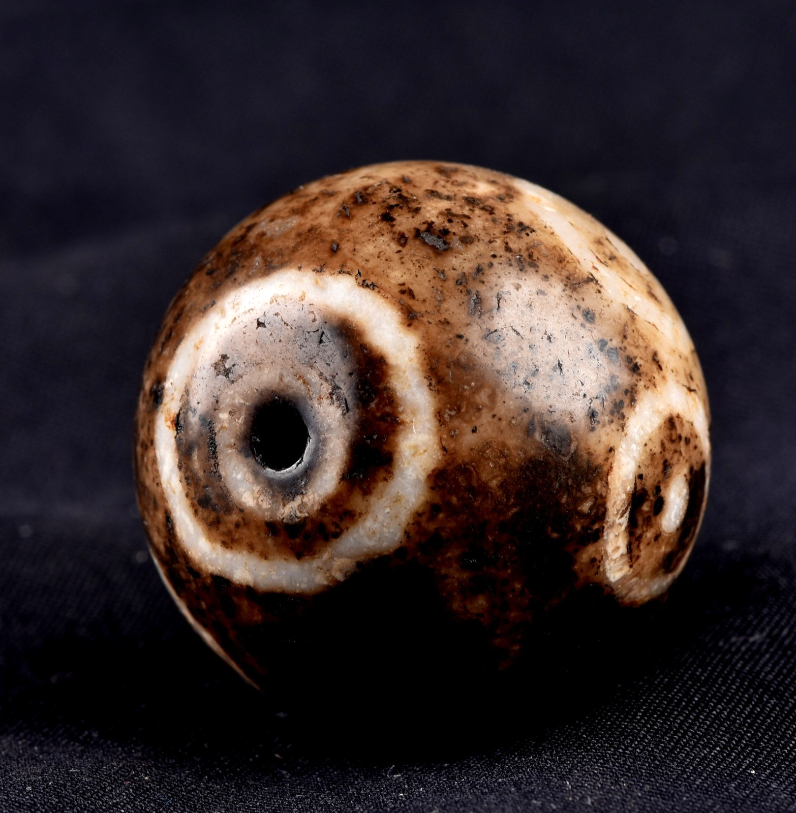 Mystic old pum tek  Sulemani  stone/dzi bead / bhaisajyaguru /medicene  man 8841