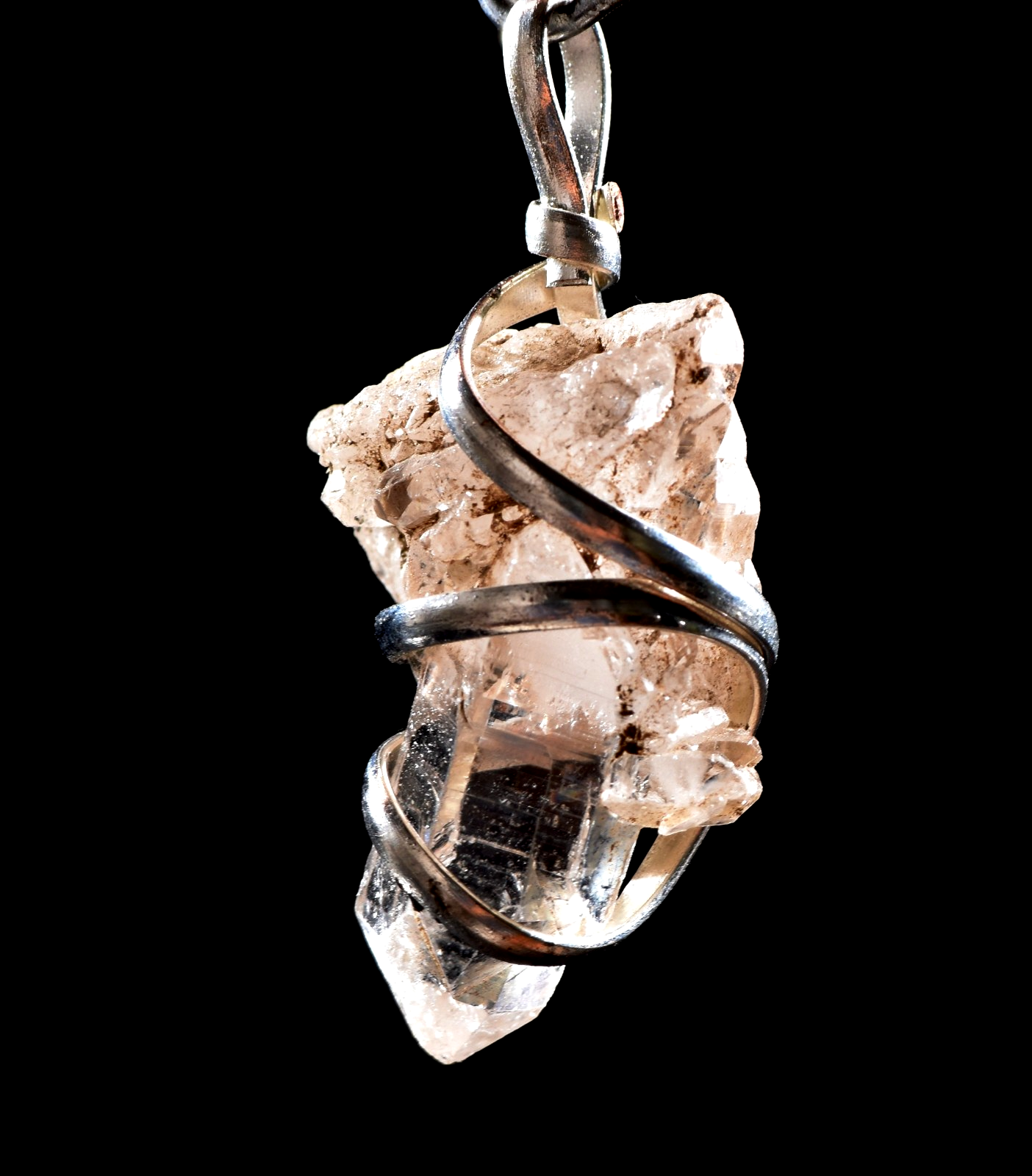 Himalayan lemurian alien multi termination with key wire  pendant  #1030