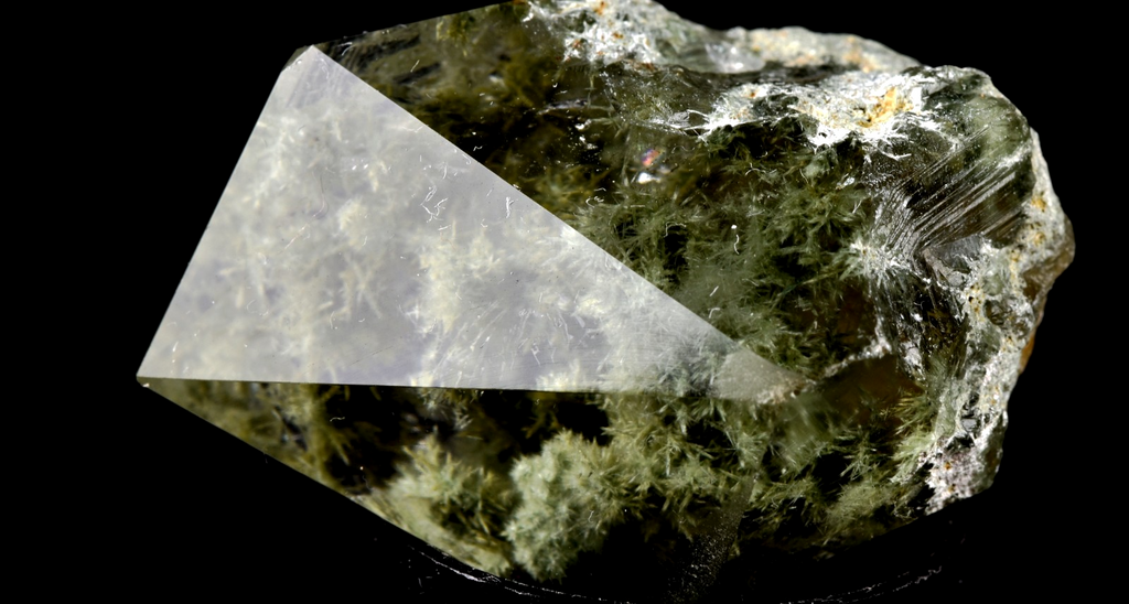 Himalayan cool green world crystal lodolite garden scrying meditation #7873