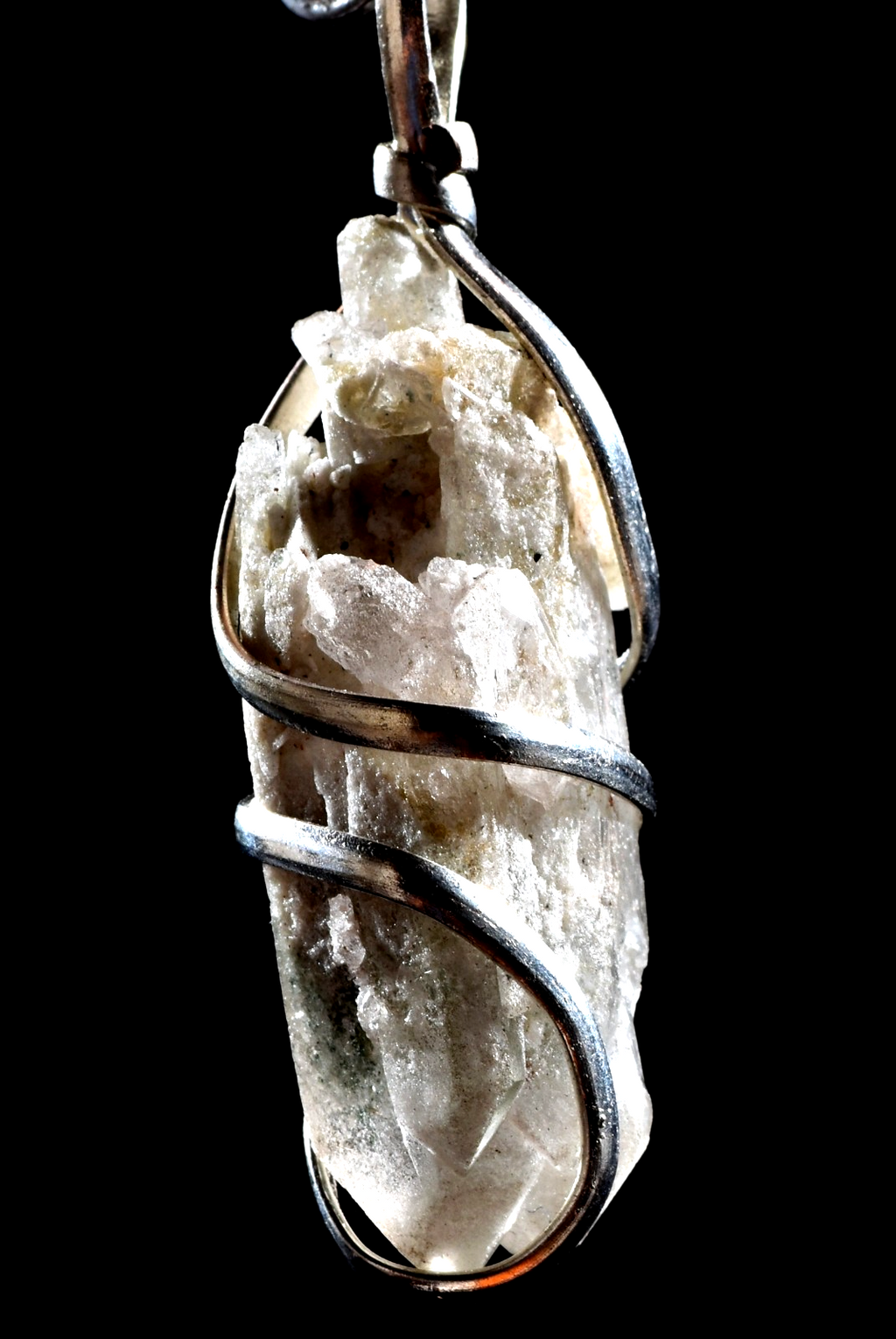 Himalayan cool green chlorite crystal pendant scrying meditation #1037