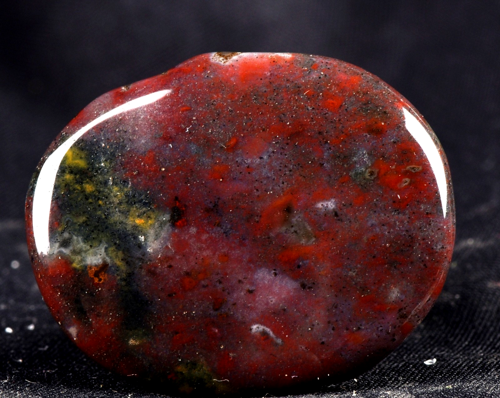 Blood stone    energy and strength ,constant energy flows    grounding 8240