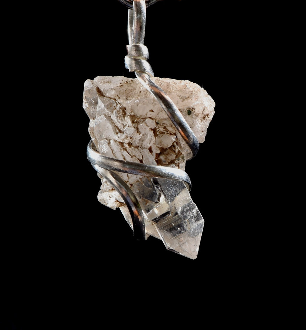 Himalayan lemurian alien multi termination with key wire  pendant  #1030