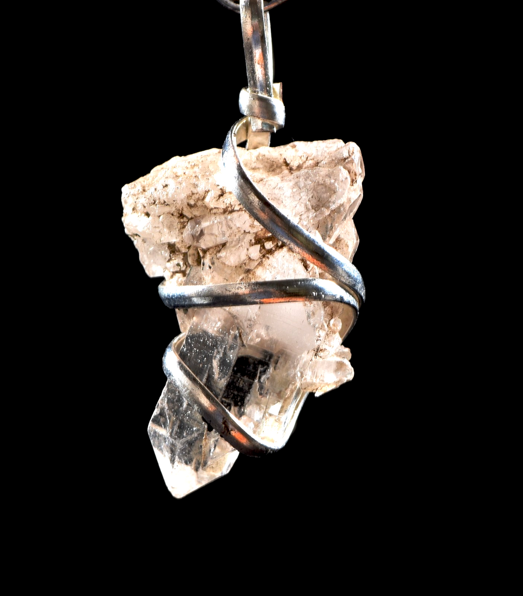 Himalayan lemurian alien multi termination with key wire  pendant  #1030