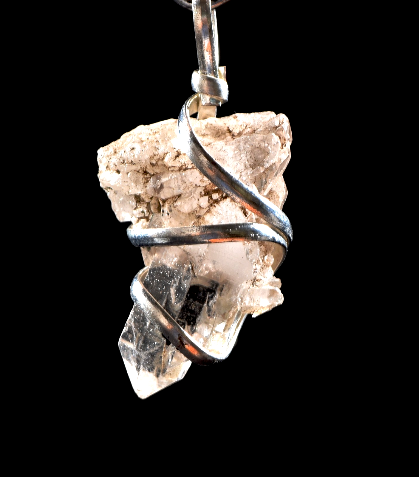 Himalayan lemurian alien multi termination with key wire  pendant  #1030