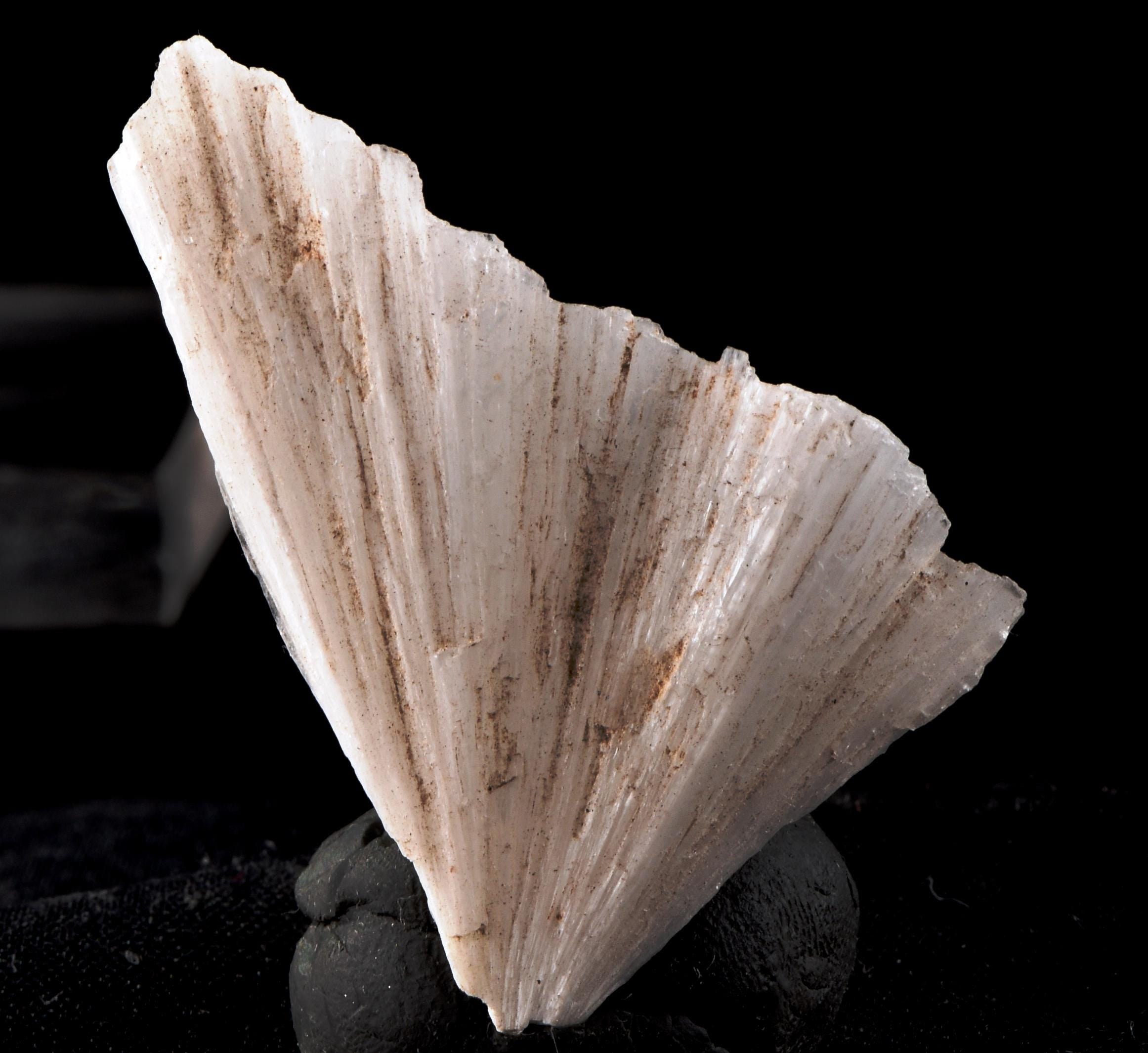 Scolecite flower  high energy crystal healing ,third eye meditation synergy 12  crystal 5.0 cms # 7137