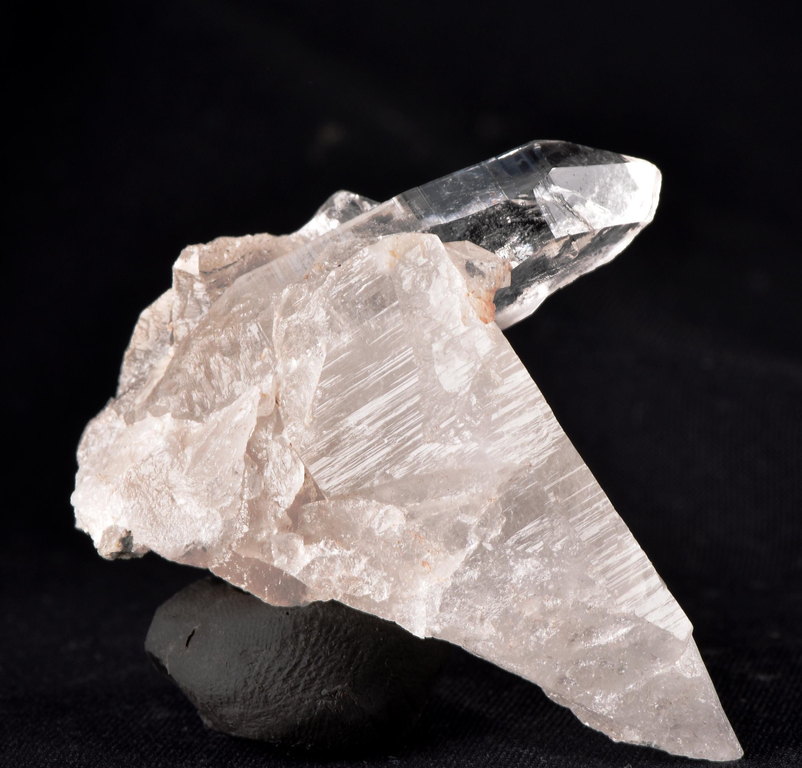 Himalayan quartz family holds sacred energy frequencies and the wisdom of ancient cultures.#7323