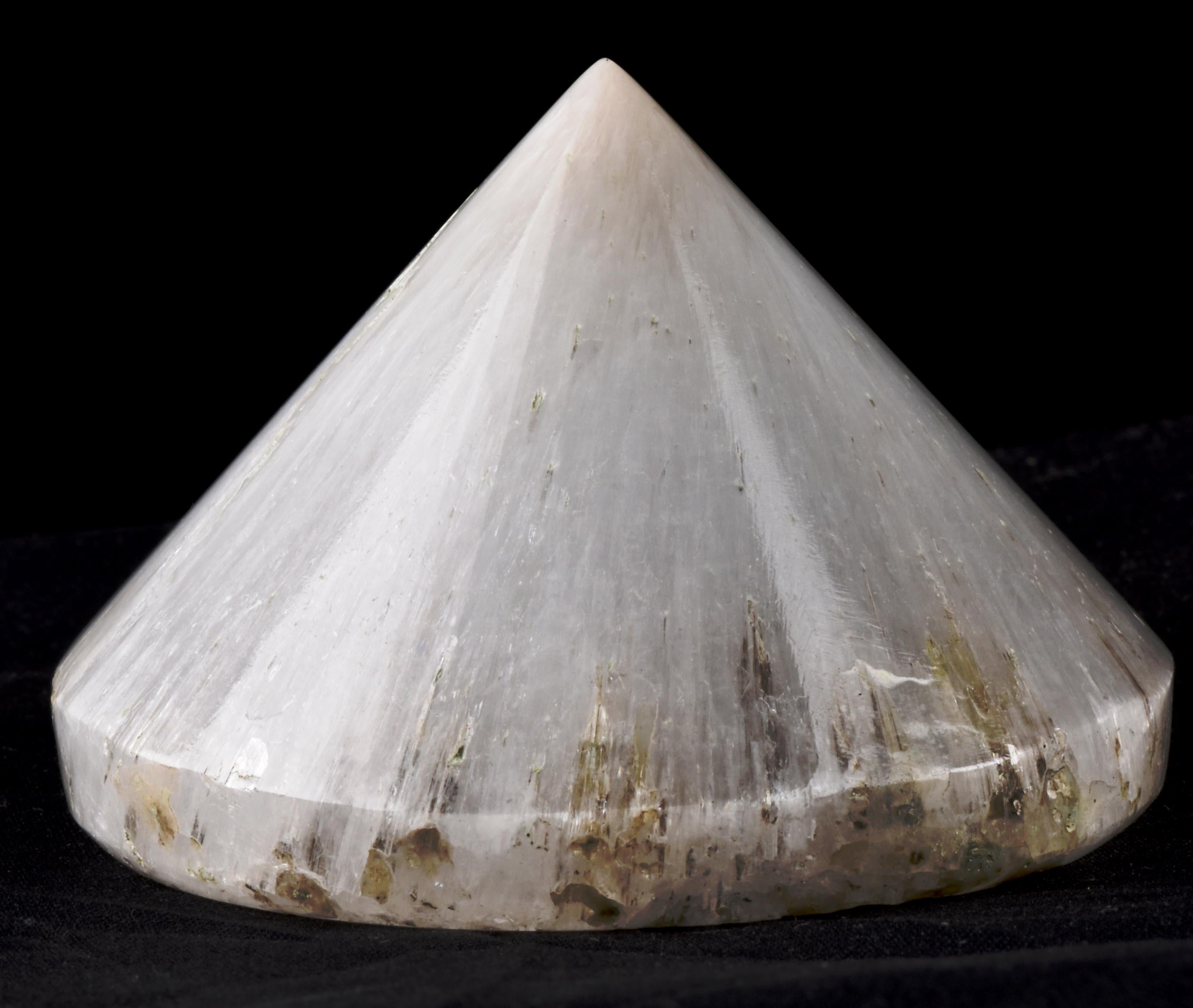 Scolecite cone pyramid improving relationships,  stabilizing  networking with people.third eye meditation synergy 12 crystal   # 7549