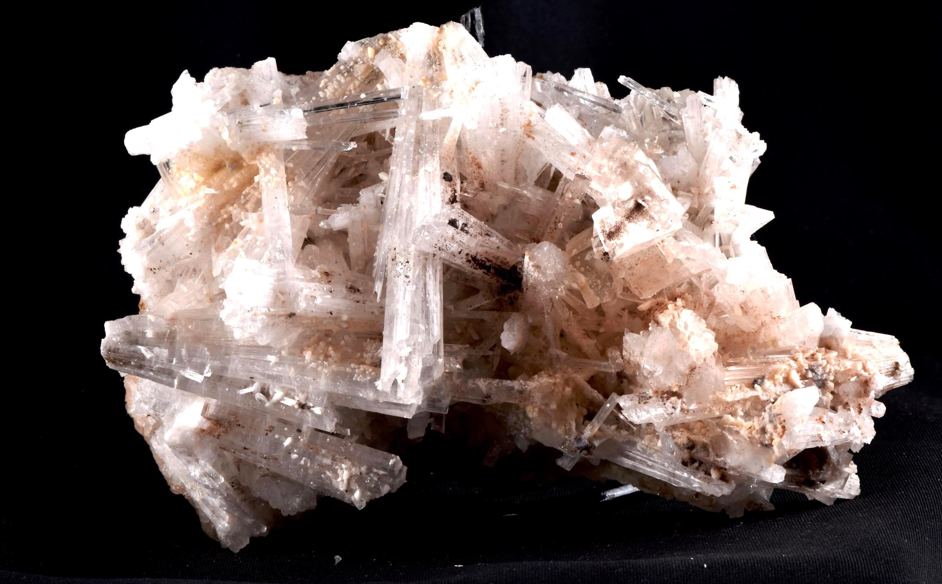 Natrolite flower with apophylite inbuilt  on stilbie base  high energy crystal healing ,third eye meditation 6713