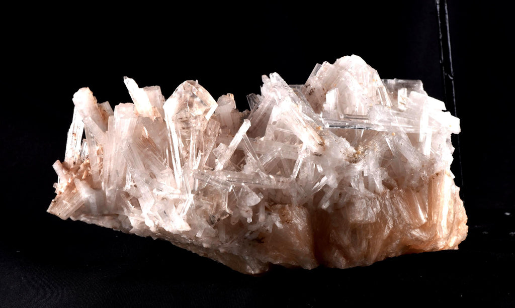 Natrolite flower with apophylite inbuilt  on stilbie base  high energy crystal healing ,third eye meditation 6713