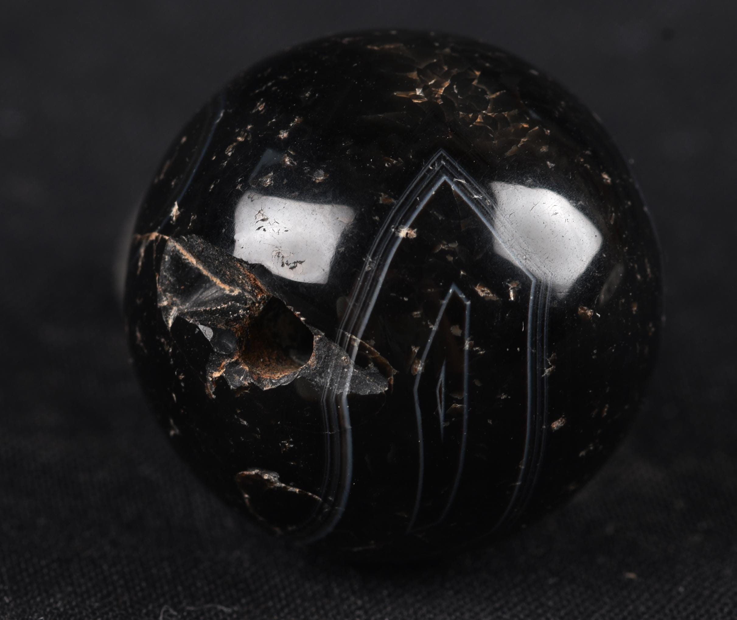 Mystic old  black Sulemani  stone/dzi bead / bhaisajyaguru  shaman ''eye of horus'' protection reach patina  #7815