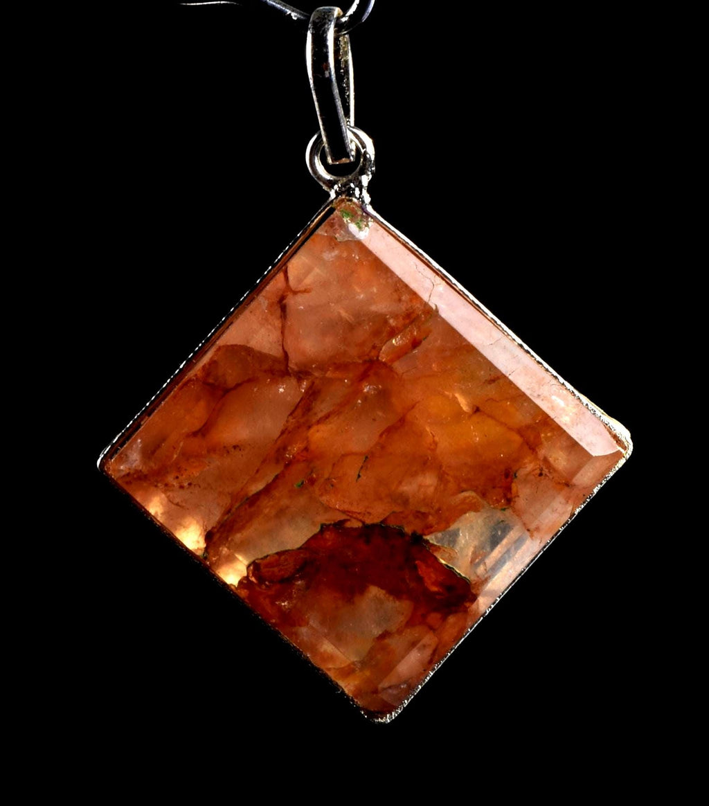 Himalayan red quartz agnitite  square  plate  pendant  supra mental manifestation  ''Himalayan wisdom''  7068