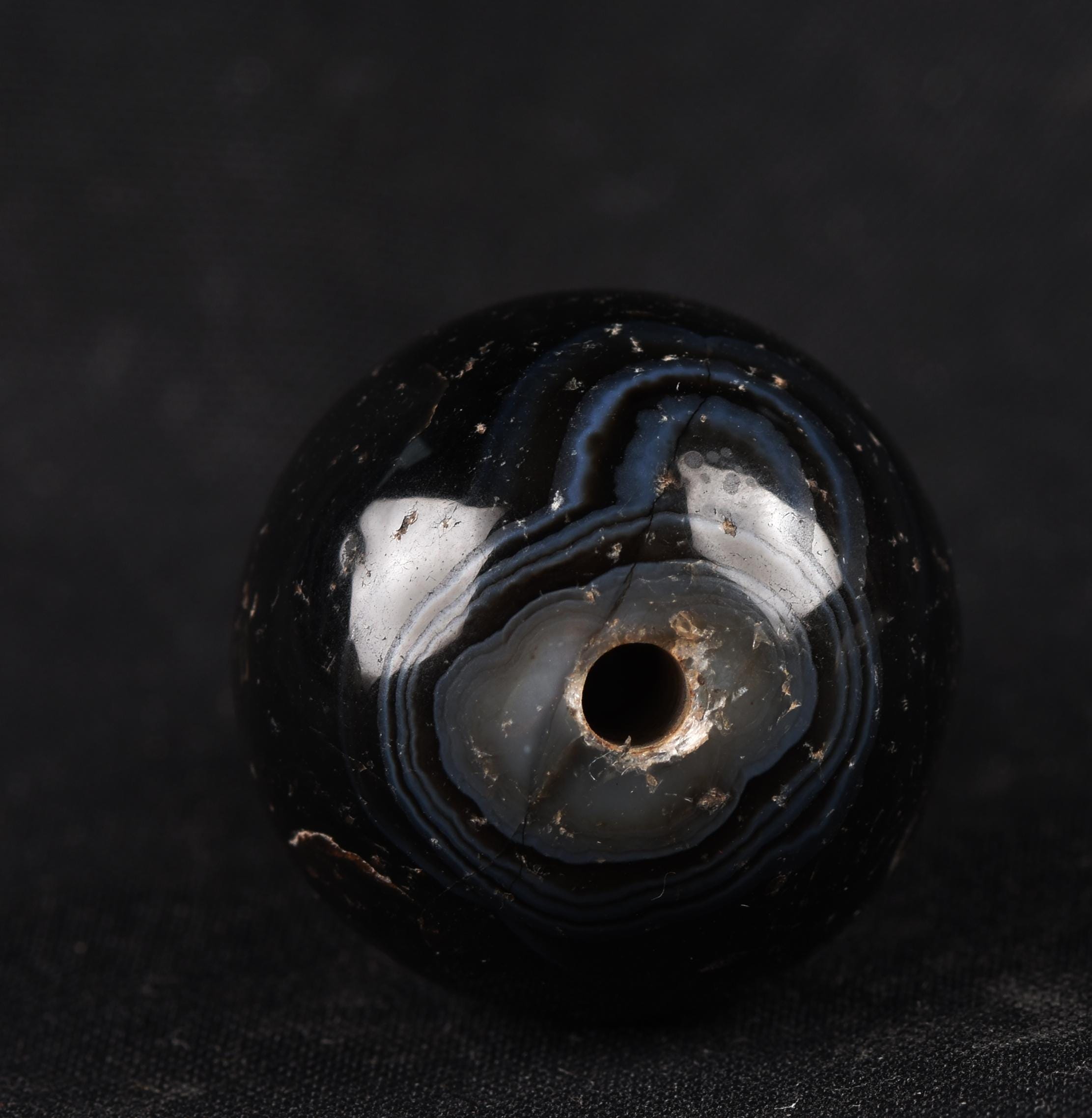 Mystic old  black Sulemani  stone/dzi bead / bhaisajyaguru  shaman ''eye of horus'' protection reach patina  #7815