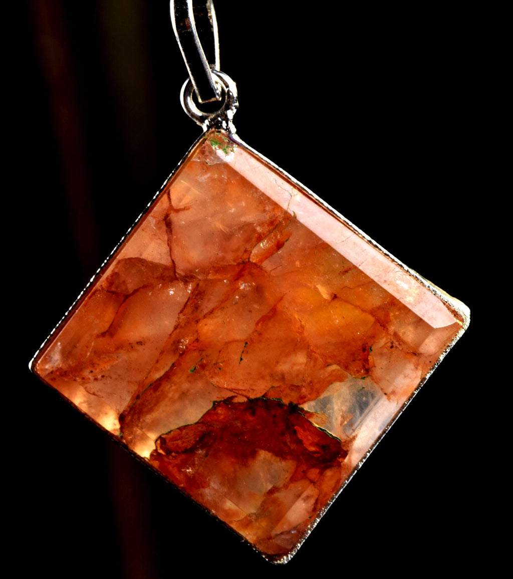 Himalayan red quartz agnitite  square  plate  pendant  supra mental manifestation  ''Himalayan wisdom''  7068