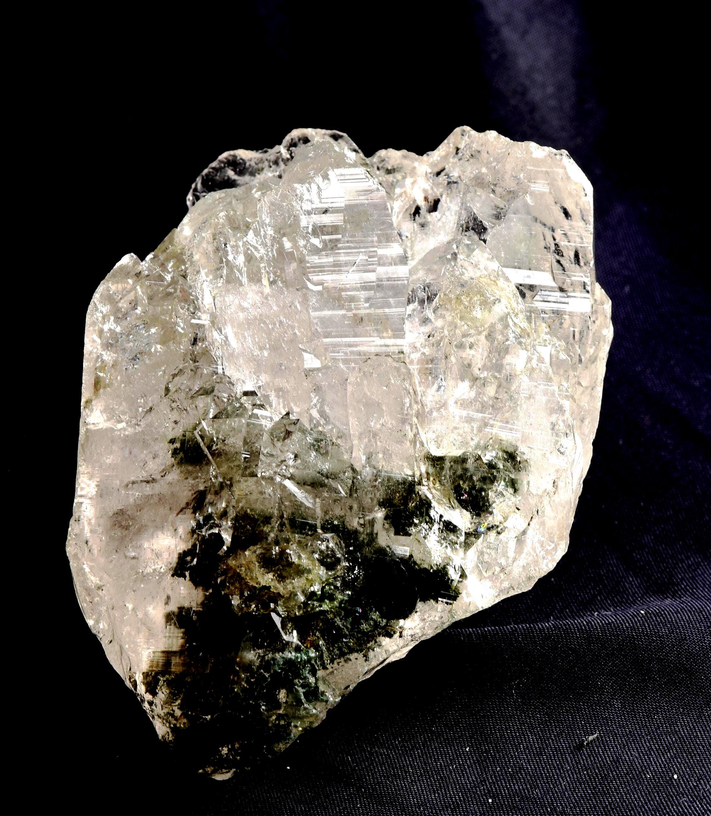 Himalayan green chlorite  flower alien   purifying, detoxifying cleanse the aura, chakras and energy meridians shaman   7637