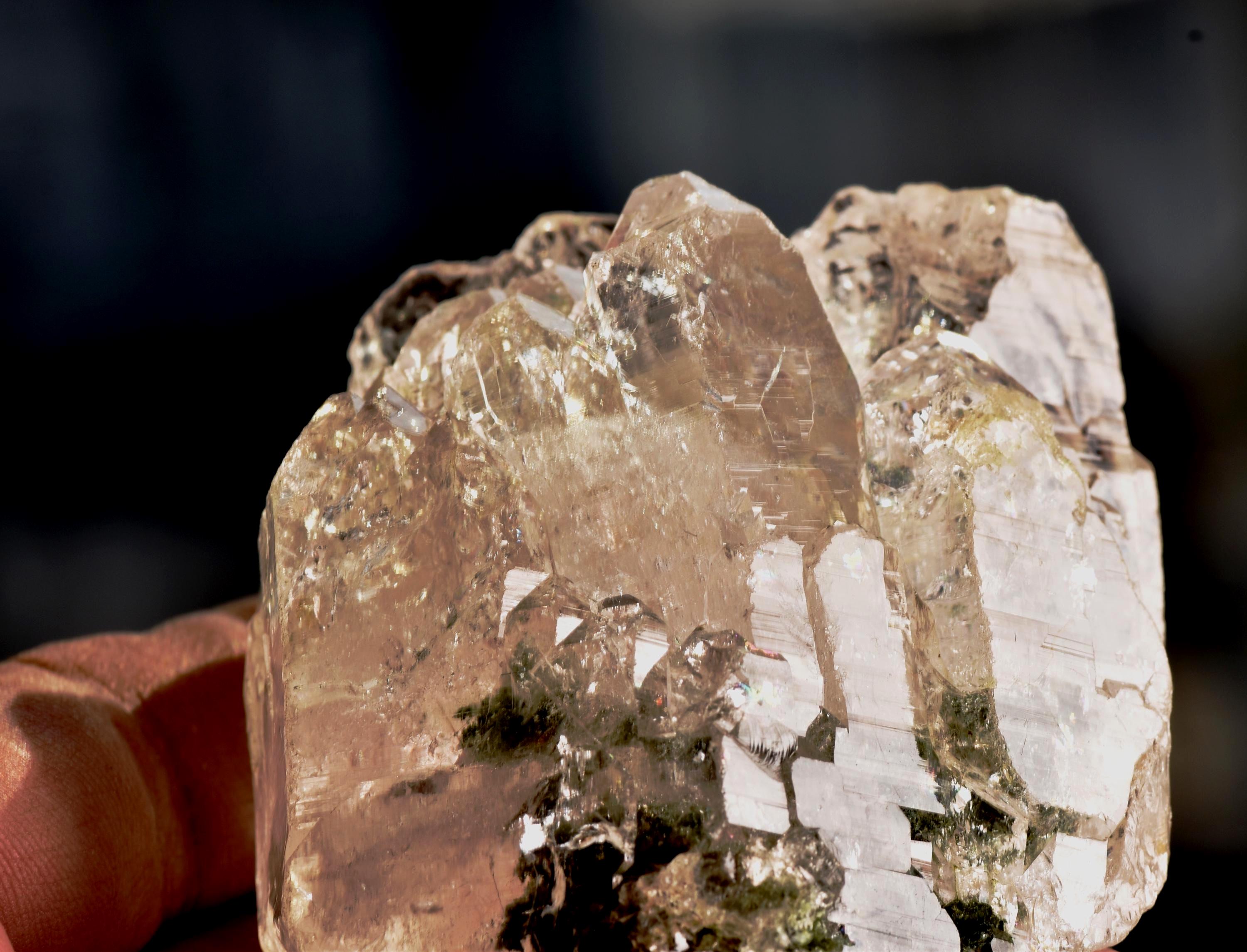 Himalayan green chlorite  flower alien   purifying, detoxifying cleanse the aura, chakras and energy meridians shaman   7637