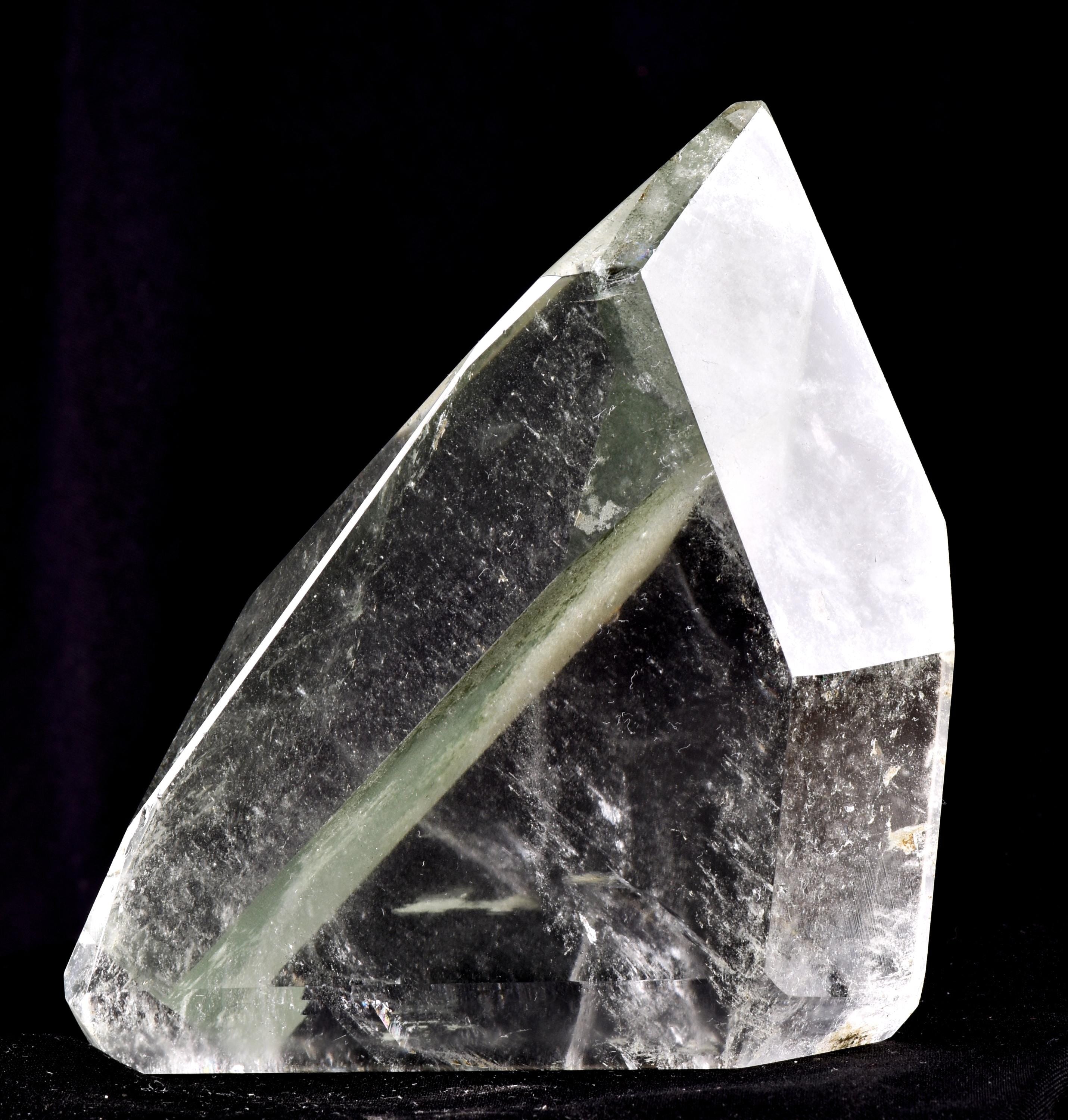 Himalayan green chlorite phantom   purifying, detoxifying cleanse the aura, chakras and energy meridians  Himalayan wisdom   7870