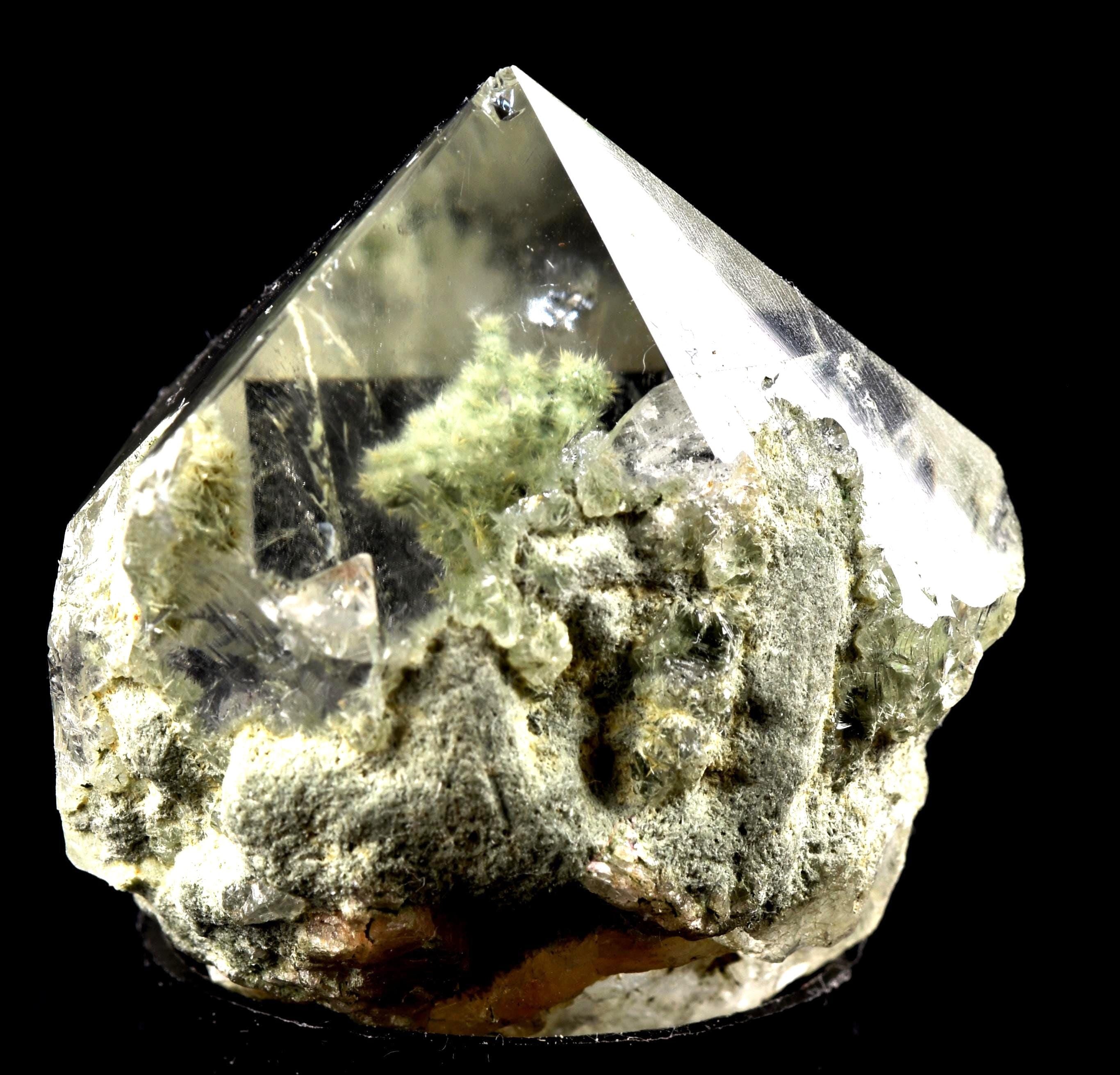 Himalayan green chlorite phantom  flower  purifying, detoxifying cleanse the aura, chakras and energy meridians  Himalayan wisdom   7871