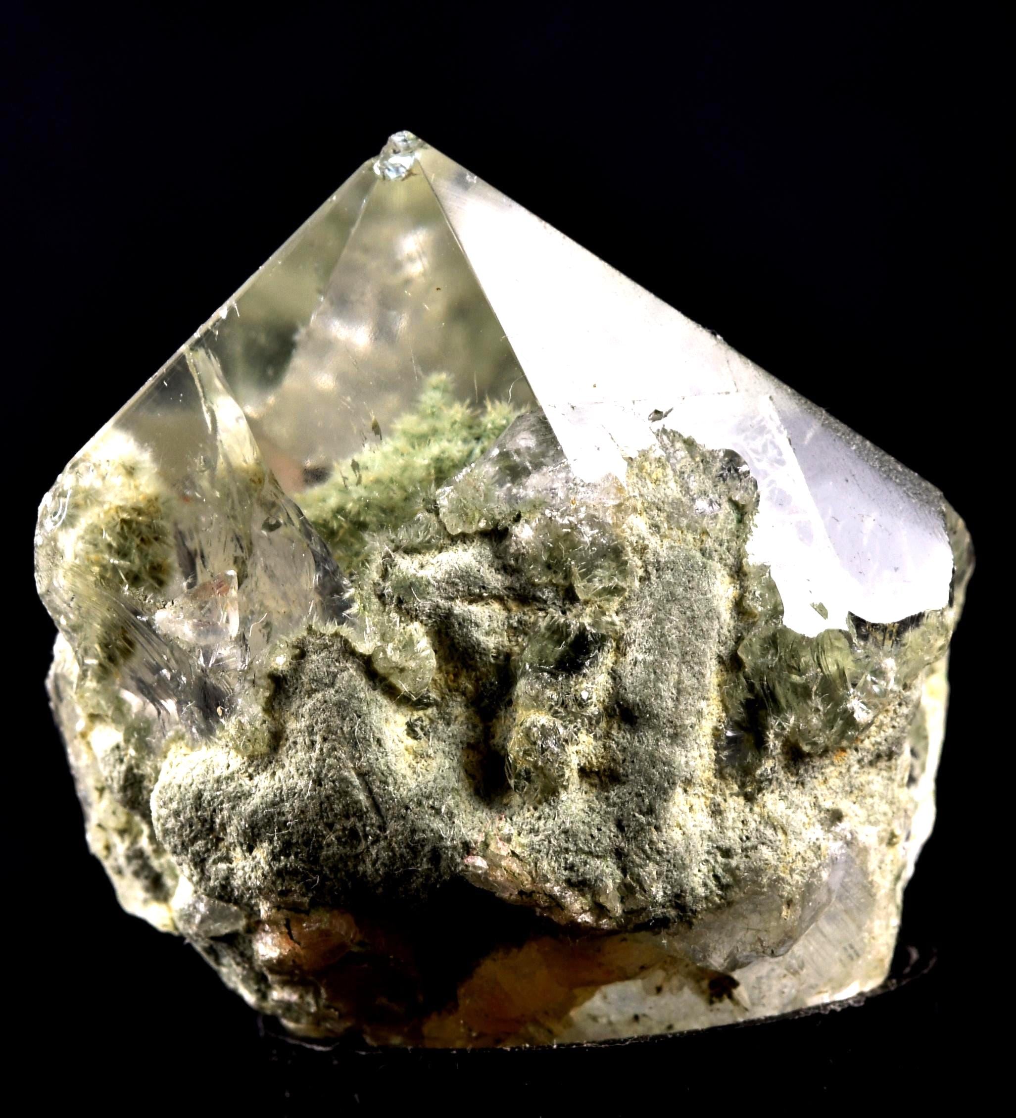 Himalayan green chlorite phantom  flower  purifying, detoxifying cleanse the aura, chakras and energy meridians  Himalayan wisdom   7871