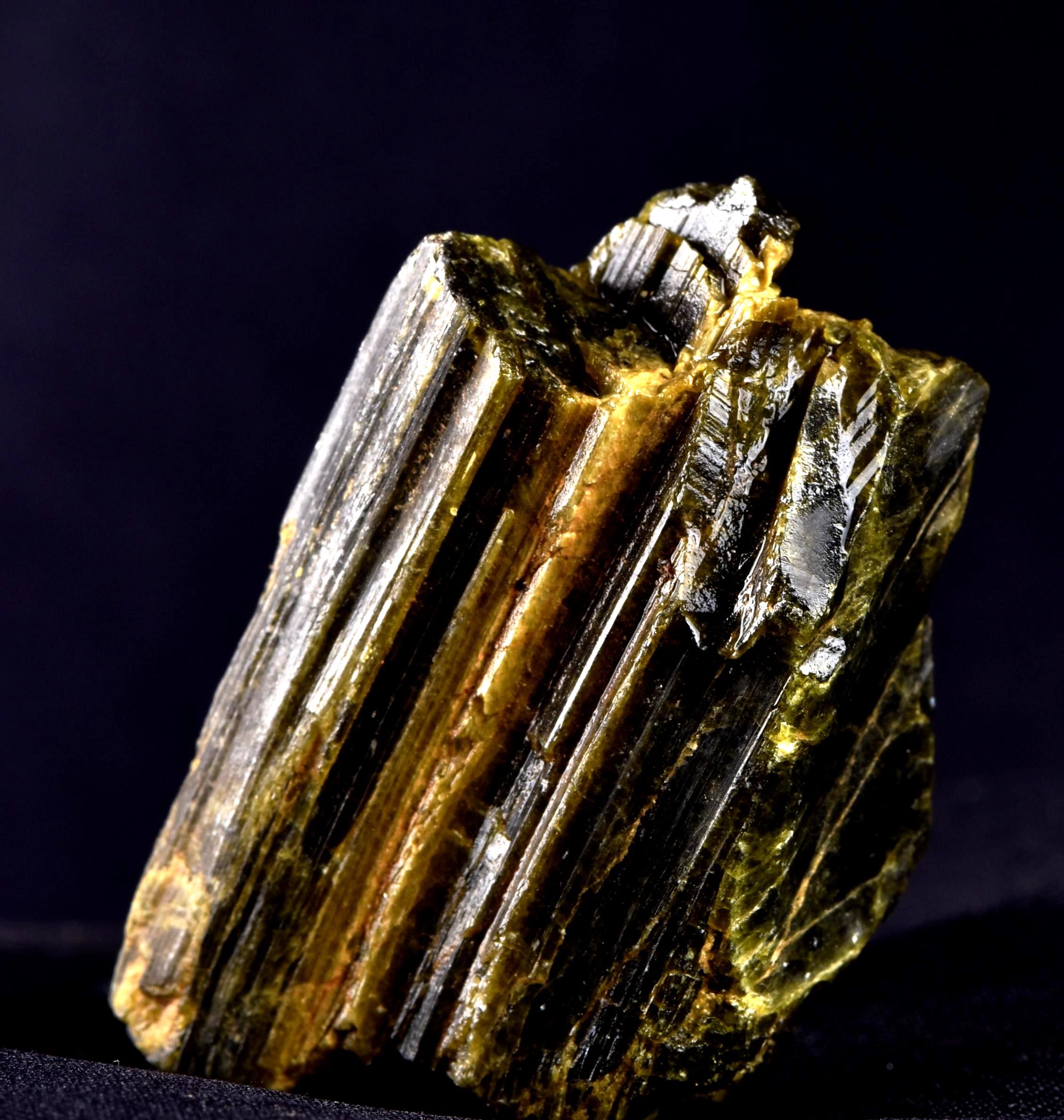 green Tourmaline  essence of the plant kingdom  shamanic stone, protection 7988