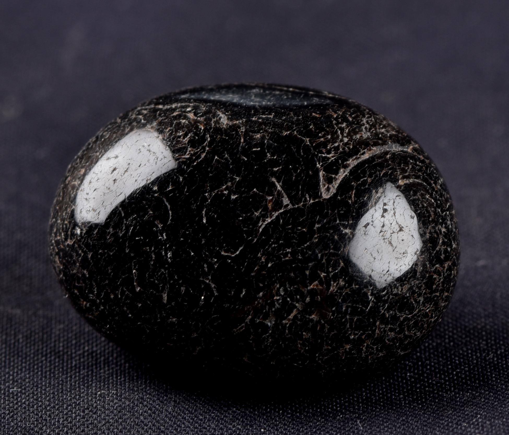 Mystic old  black Sulemani  stone/dzi  / bhaisajyaguru  shaman protection reach patina  #8036