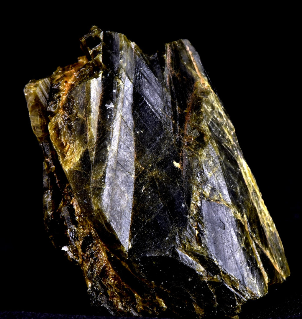green Tourmaline  essence of the plant kingdom  shamanic stone, protection 7988