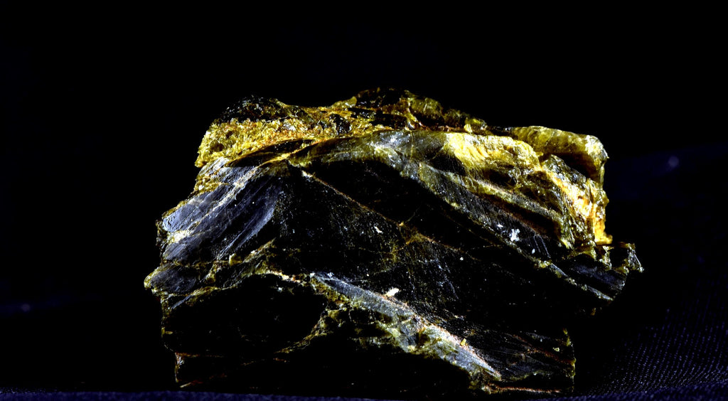 green Tourmaline  essence of the plant kingdom  shamanic stone, protection 7988