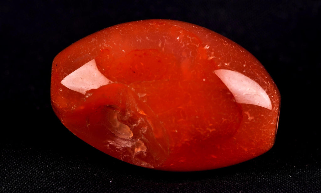 old mystic  pema raka = red lotus color bead ''sanctified'' by ritual, courage creativity# 8084