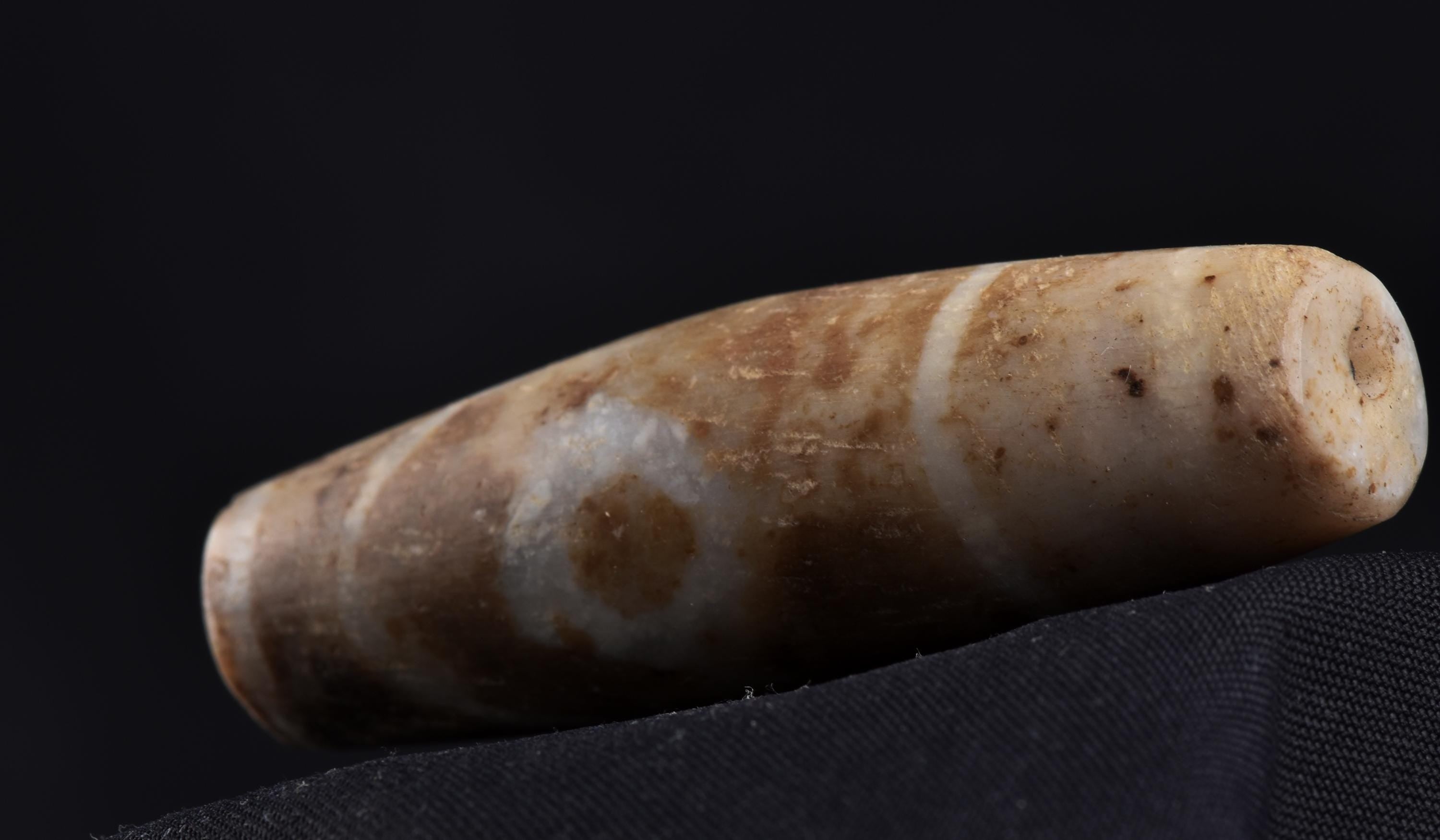 Mystic old  Sulemani  stone/dzi bead / bhaisajyaguru  two ''evil eye''shaman protection reach patina  #8102