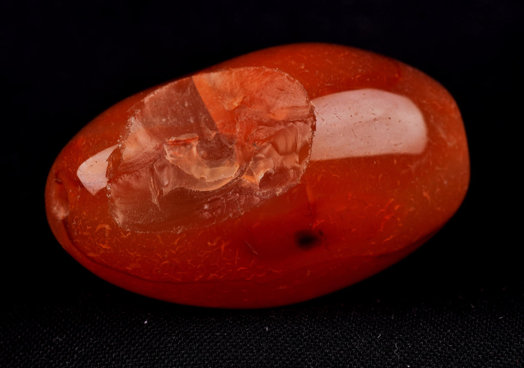 old mystic  pema raka = red lotus color bead ''sanctified'' by ritual, courage creativity# 8084